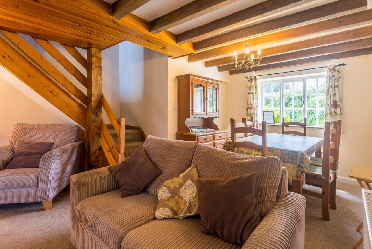 Well Farm Cottages North Tamerton Экстерьер фото